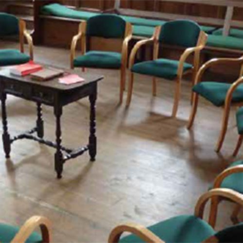 De stilte praat als woorden tekortkomen